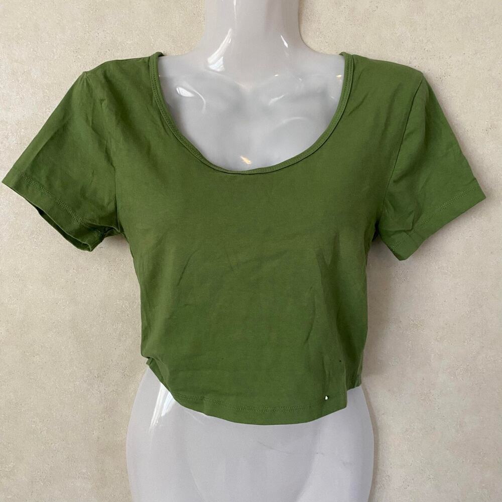 Zenana Outfitters Scoop Neck Cropped Cotton Top Short Sleeve Green Large NEW